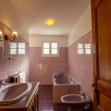 Maison Spacieuse Avec Piscine Privee Et Internet A - Fr-1-616-132 *