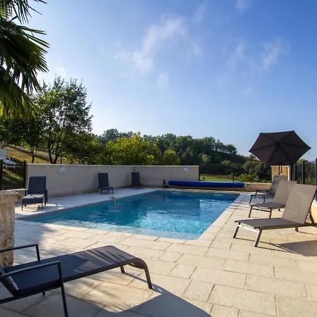 Maison Spacieuse Avec Piscine Privee Et Internet A - Fr-1-616-132 *